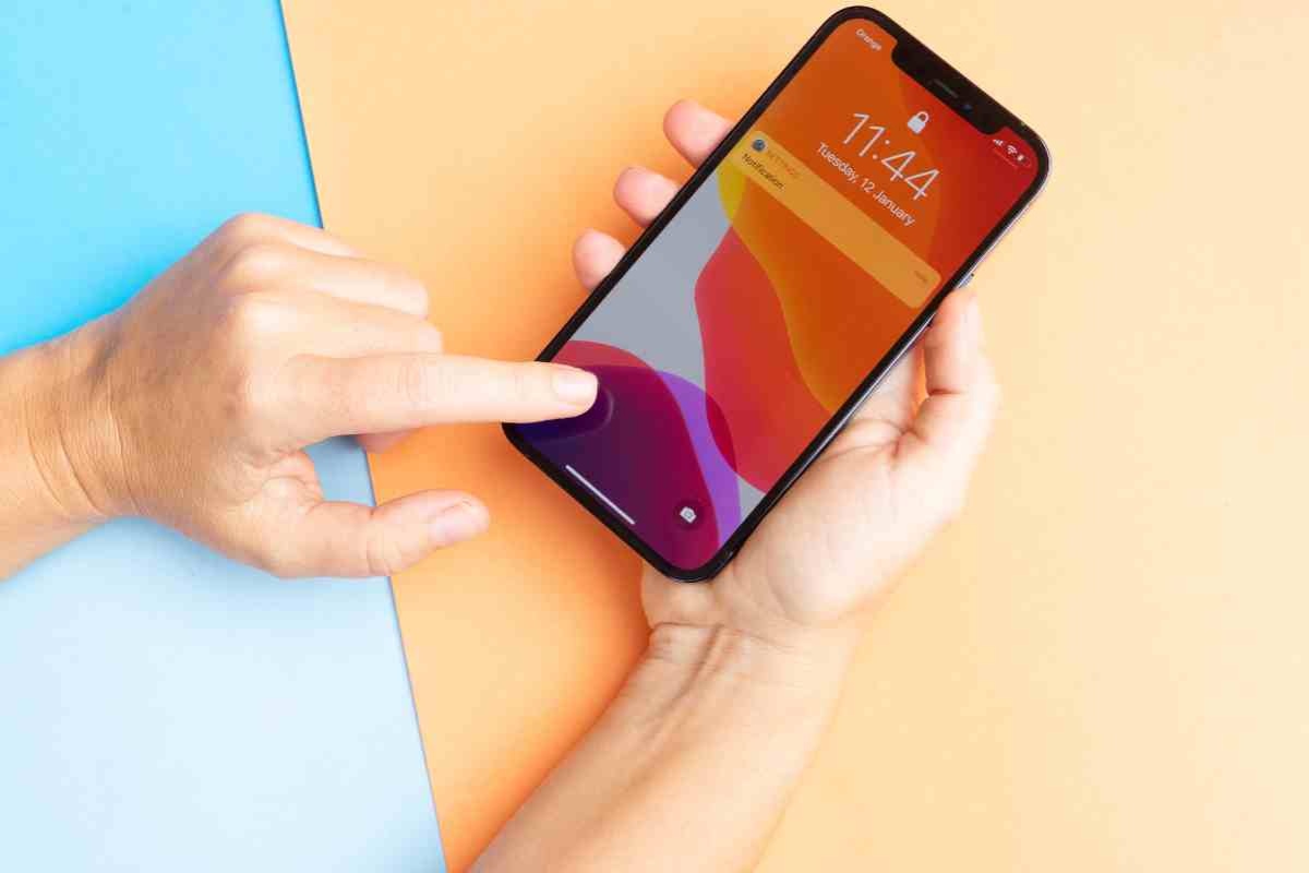 Vendita sospesa per gli iPhone in Europa